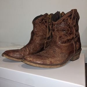 Steve Madden Distressed Cowboy Boots size 7.5 Women's